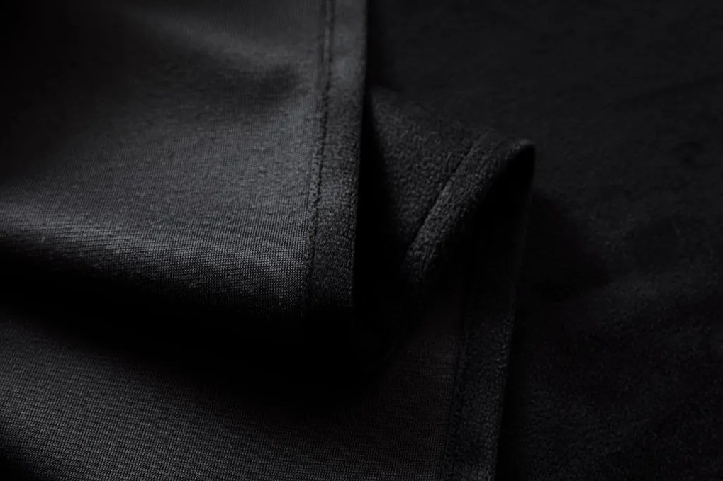 Zasłona zaciemniająca VELVET czarna 140x250 cm (2 szt.), metalowe kółka