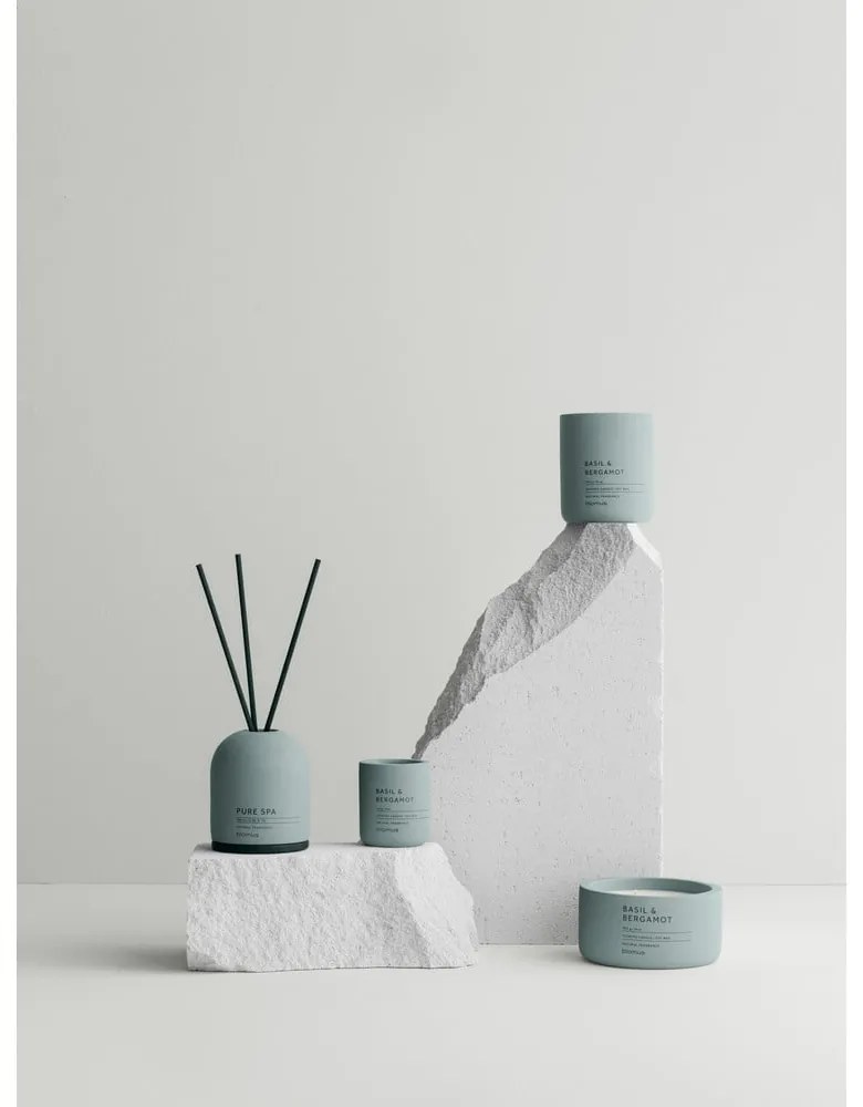 Zapachowa sojowa świeca czas palenia 25 h Fraga: Basil &amp; Bergamot – Blomus
