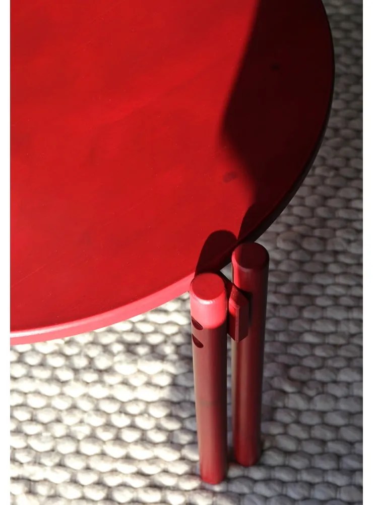 Czerwony okrągły stolik z litego drewna sosnowego ø 80 cm Sticks – Karup Design