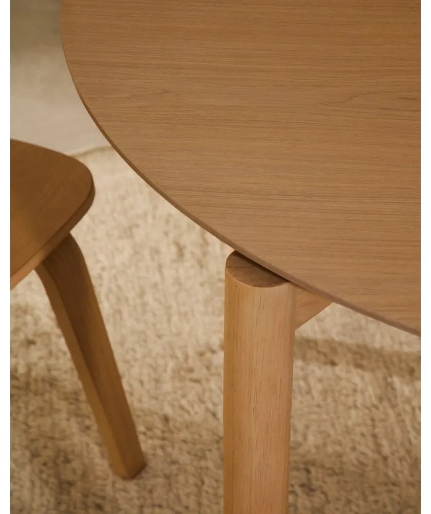 Okrągły stół w dekorze jesionu ø 110 cm Indara – Kave Home
