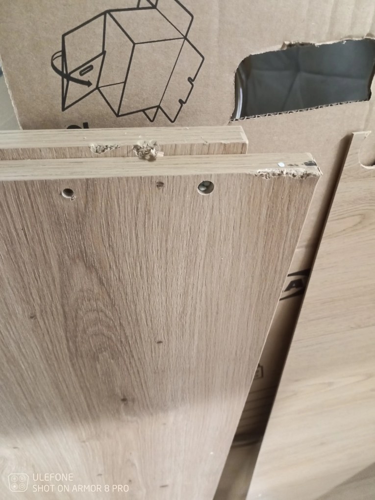 PROMOCJA Nástěnny stolik TV ENTSIAN 150x40cm, dąb artisan II. jakość