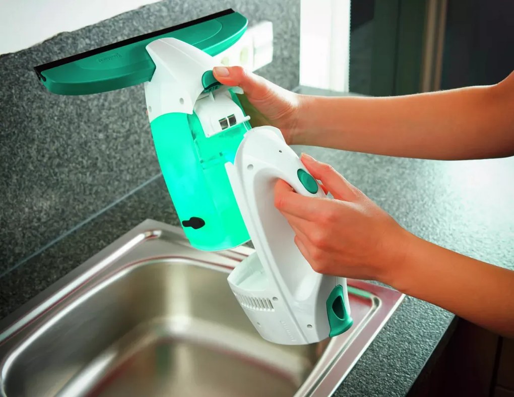 Leifheit odkurzacz do okien Window Cleaner z mopem, drążkiem 43 cm, nasadką ssącą 17 cm czarny 51016