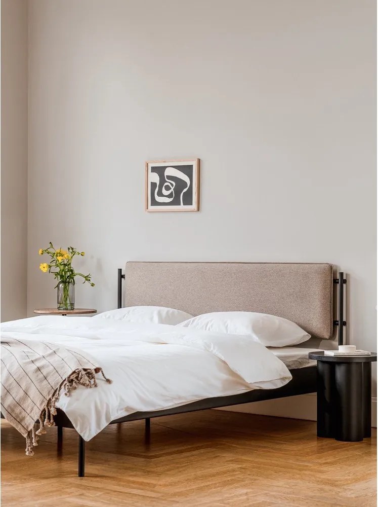 Czarne stalowe tapicerowane łóżko dwuosobowe ze stelażem 200x200 cm Eton Basic – noo.ma