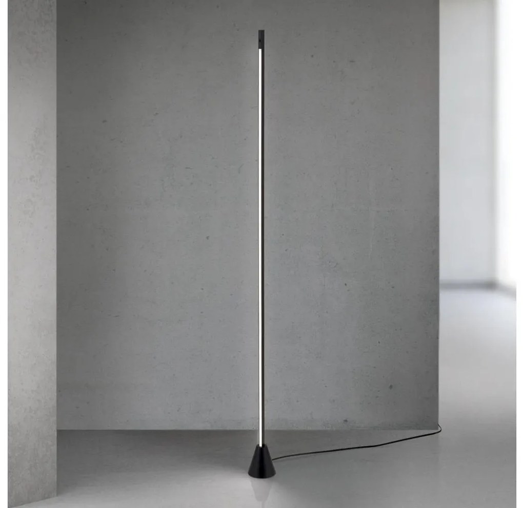 Orion- ściemniana lampa stojąca LED z czujnikiem ruchu SOJIE LED/26W/230V czarna