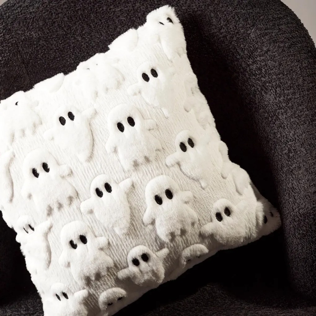 Poszewka dekoracyjna GHOST TOWN ze strukturalnym wzorem w duchy  45x45 cm HOMLA