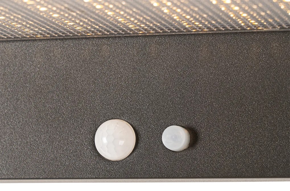 Zewnetrzna Lampa ścienna zewnętrzna ciemnoszara z LED i ściemnianym światłem na panel słoneczny - Sunnie Nowoczesny Oswietlenie zewnetrzne