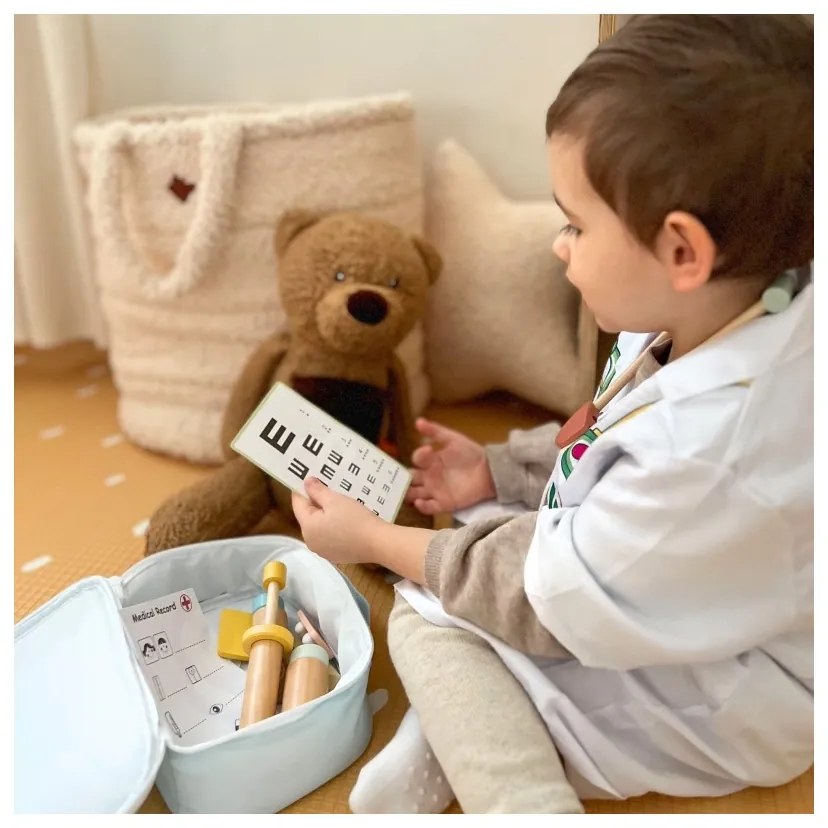 Tooky toy drewniany zestaw małego lekarza doktora w walizce z akcesoriami