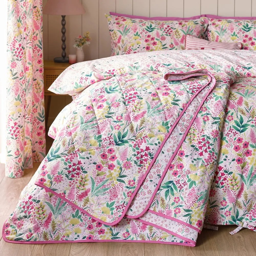Różowa narzuta pikowana 220x230 cm Tilly Floral – Catherine Lansfield