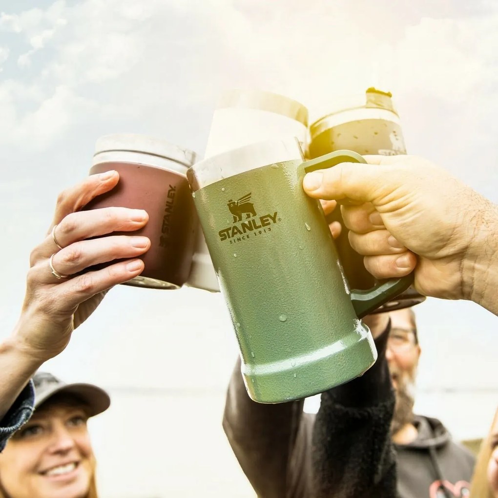 Stanley Korbel do piwa Big Grip Beer Stein 700 ml Hammertone Green