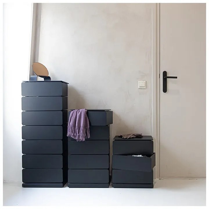 Czarna metalowa komoda 37x99x26 cm Joey – Spinder Design