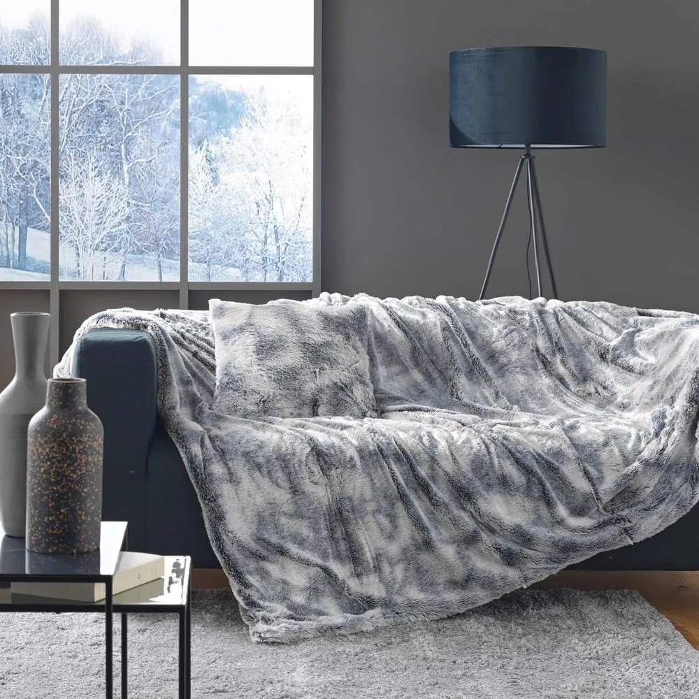 Szary koc ze sztucznego futra 180x220 cm Antartic – douceur d'intérieur