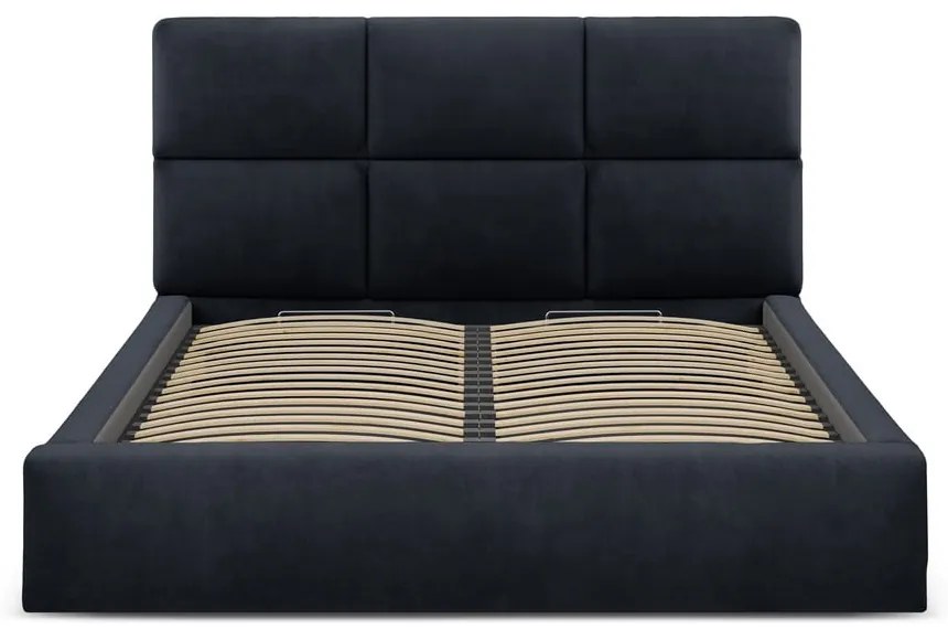 Ciemnoniebieskie tapicerowane łóżko dwuosobowe ze schowkiem ze stelażem 160x200 cm Libera – Windsor &amp; Co Sofas