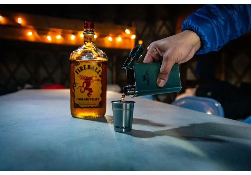 Zielona piersiówka ze stali nierdzewnej 230 ml Easy-Fill Wide Mouth Flask Hammer Tone Green – Stanley