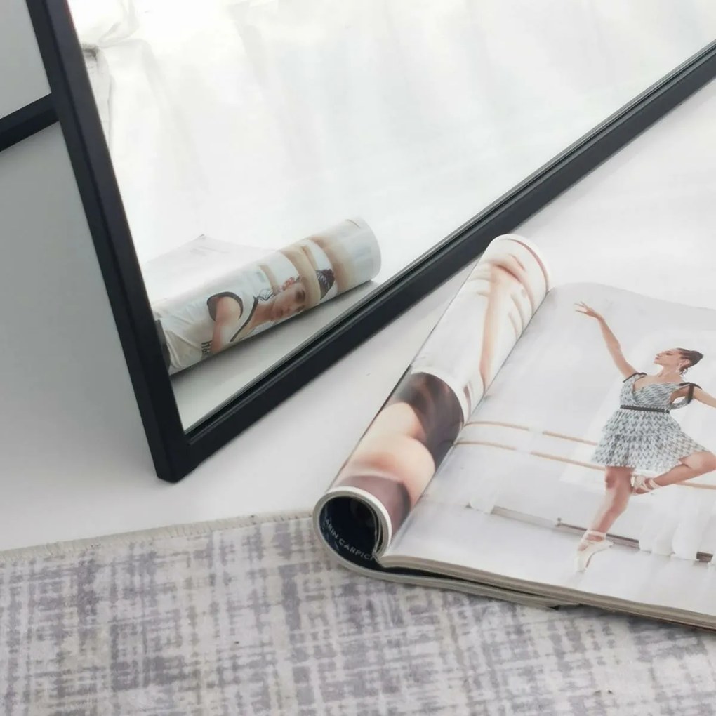 Lustro Portal Matte Black