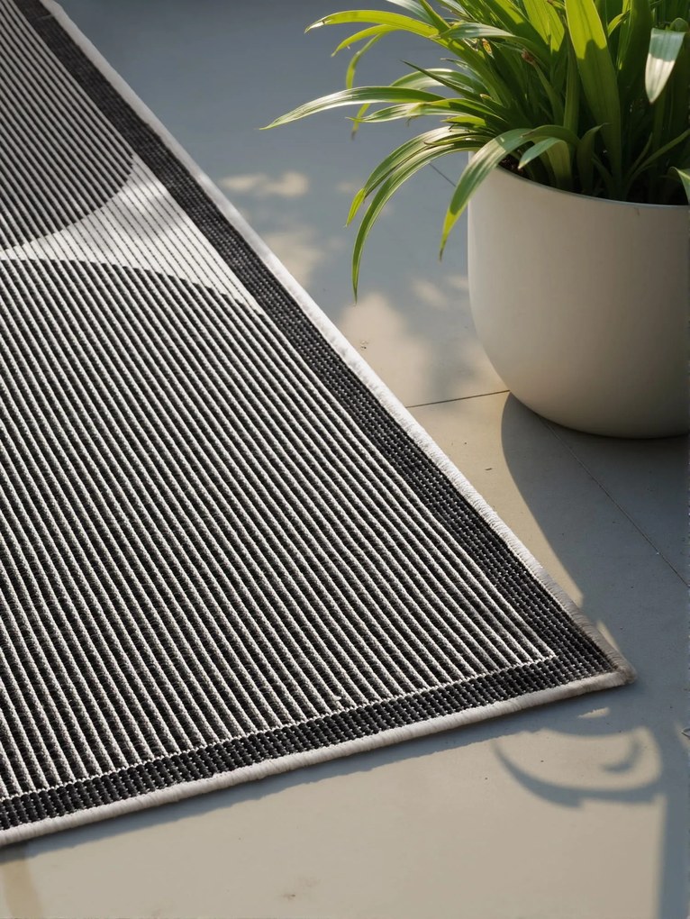 Dywan zewnętrzny dwustronny Duet kremowo-czarny 160 cm x 230 cm