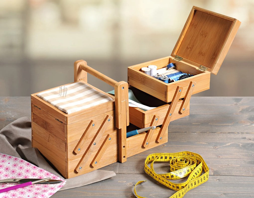 Bambusowa niciarka z miejscem na igły, wys. 19 cm, Kesper