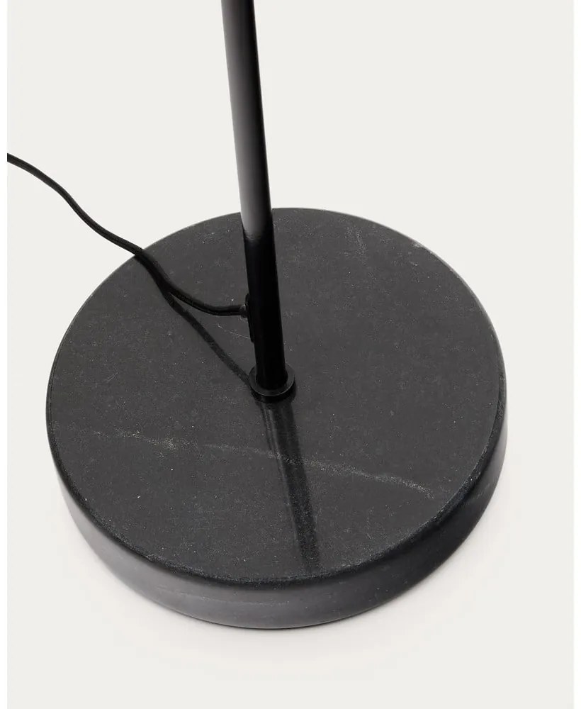 Czarna lampa stojąca z metalowym kloszem (wysokość 153 cm) Sayra – Kave Home