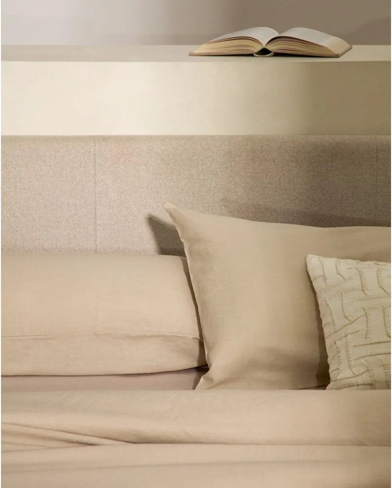 Beżowe tapicerowane łóżko dwuosobowe ze schowkiem ze stelażem 180x200 cm Nahiri – Kave Home