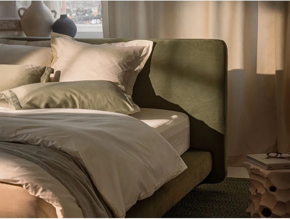 Jasnoszare tapicerowane łóżko dwuosobowe 200x200 cm Linea – Micadoni