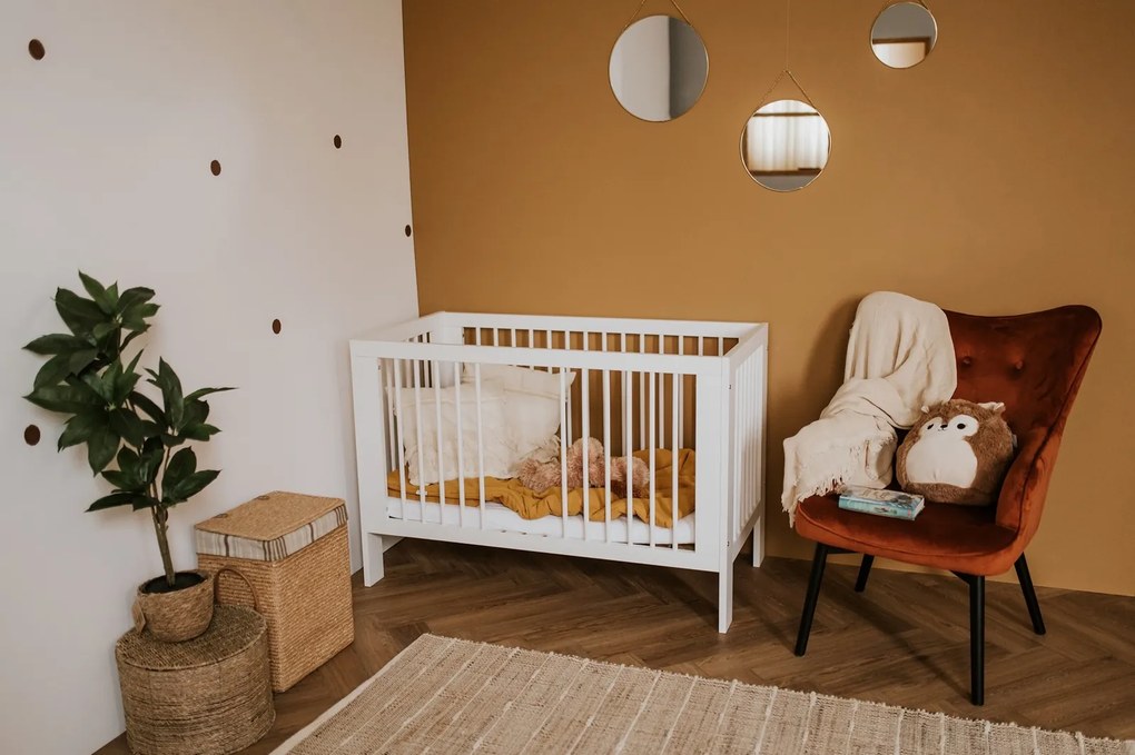 Łóżeczko dziecięce Olivia 120x60 z funkcją sofki, kolor biały