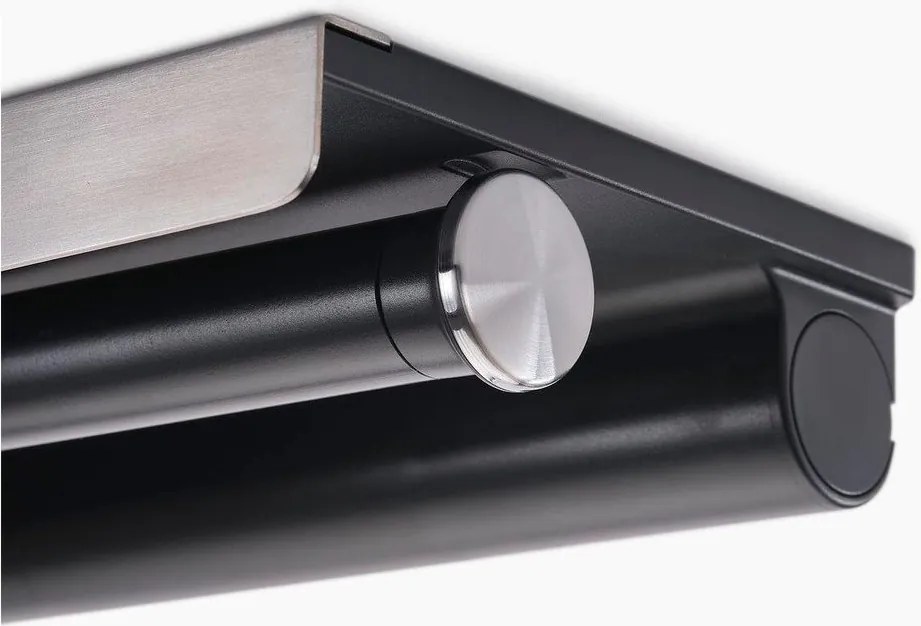 Ścienny plastikowy wieszak na ręczniki papierowe w kolorze srebra RollGrip – Joseph Joseph