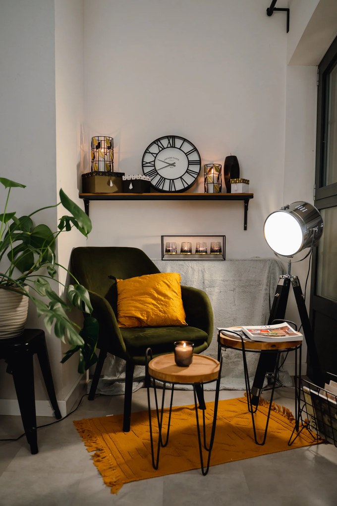Lampa podłogowa na 3 nogach, wys. 152 cm