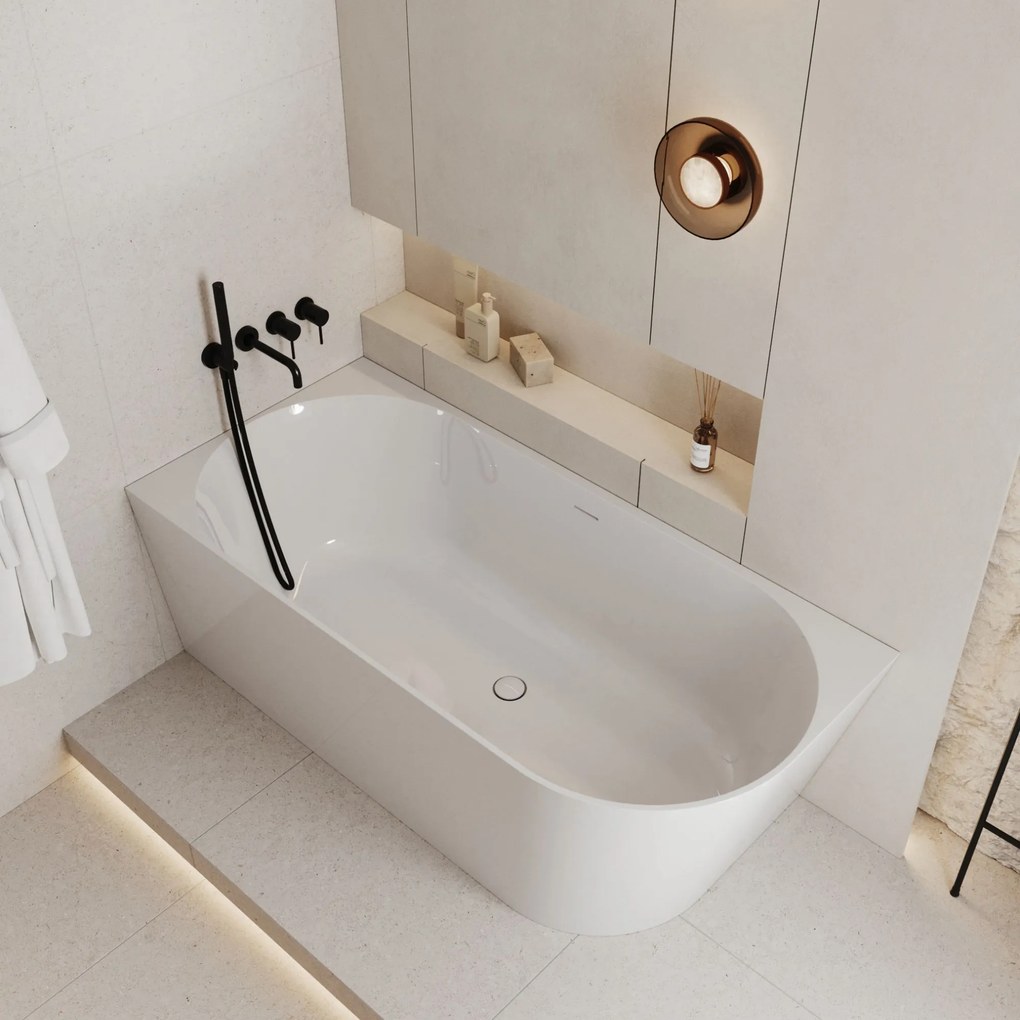 Wanna wolnostojąca narożna lewa z konglomeratu beżowa błyszcząca 160 x 75 cm WALL Beige Glow z przelewem typu SLIM