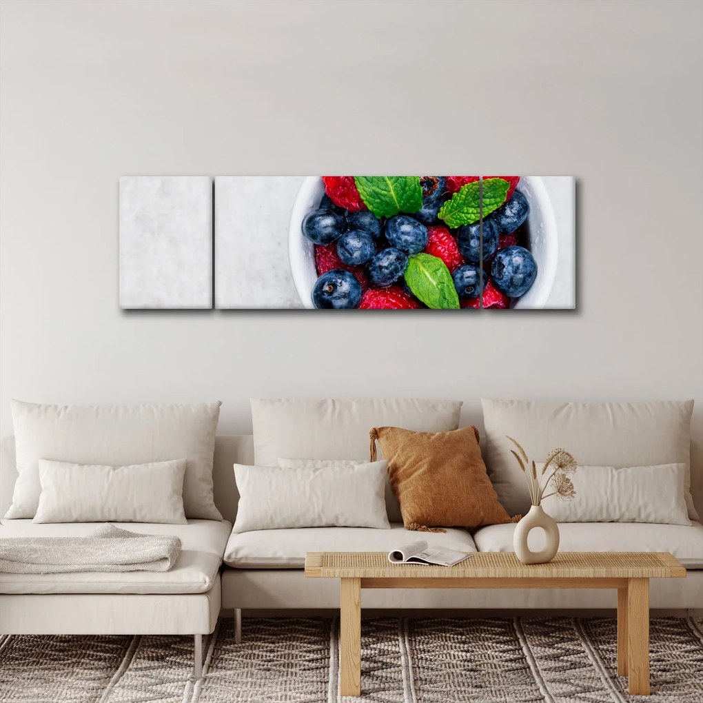 Obraz- miska z leśnymi owocami (170x50 cm)