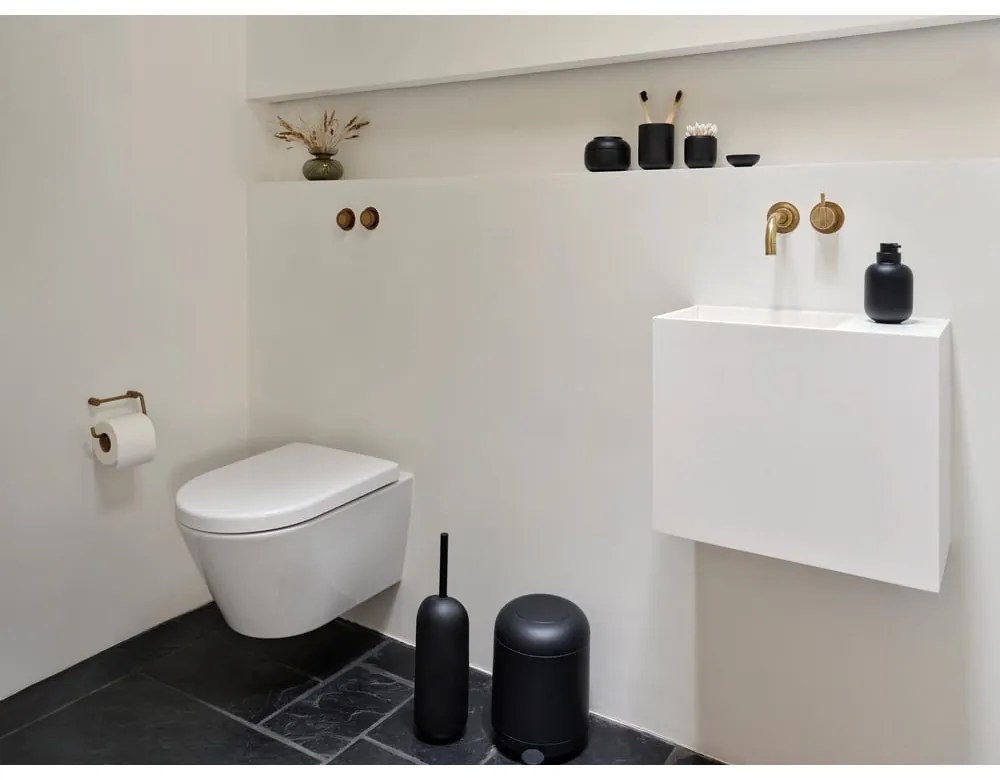 Czarna betonowa szczotka do WC Sensu – Zone