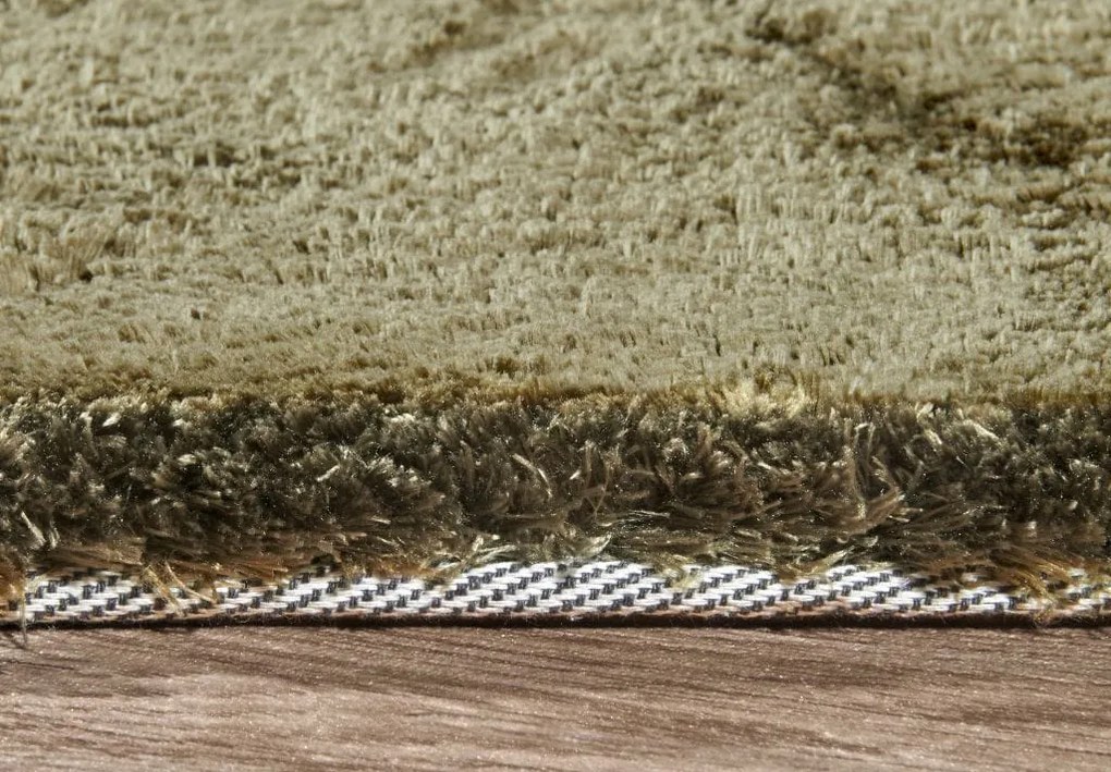 Dywan Cosy Shaggy Zielony Elle Decoration – miękki, wysoki włos 200 cm x 290 cm Certyfikat Oeko-Tex