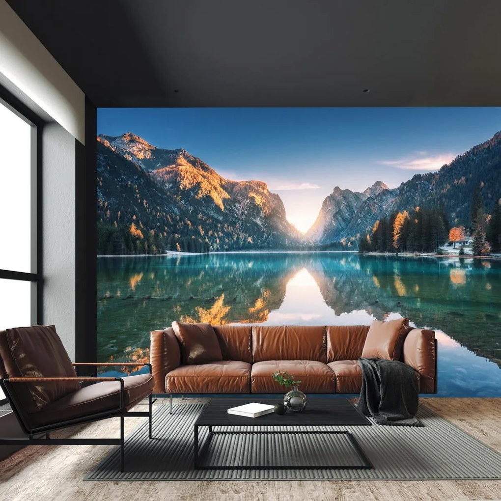 Fototapeta - Jezioro w dolinie (196x136 cm)