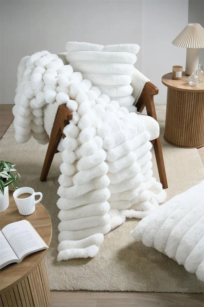 Poduszka dekoracyjna POLARY w grube prążki, 45 x 45 cm