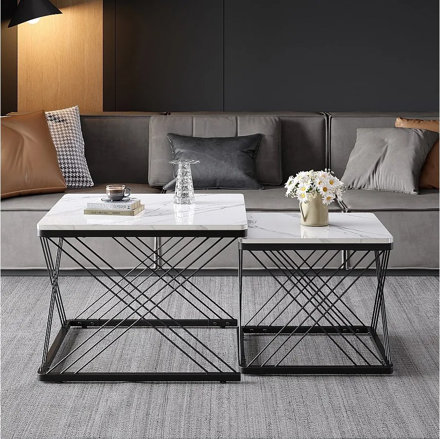 Zestaw 2 kwadratowych stolików kawowych z blatem MDF w efekcie marmuru, czarna rama - białe