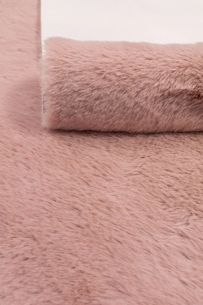 Dywan Futrzany Różowy 60x90 cm Włochaty Miękki Dekoracyjny Antypoślizgowy
