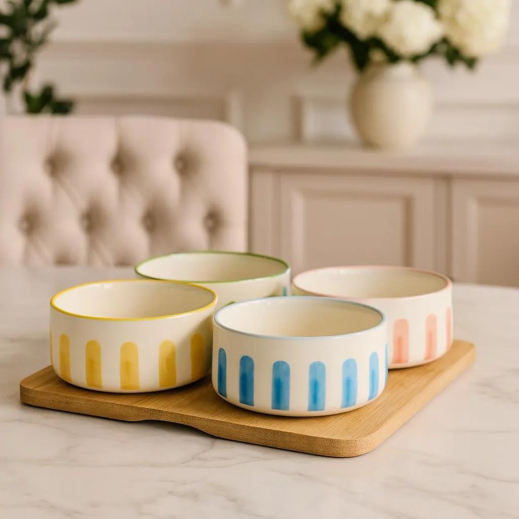 Zestaw miseczek na przekąski FIKA, 4 x 230 ml, bambusowa taca