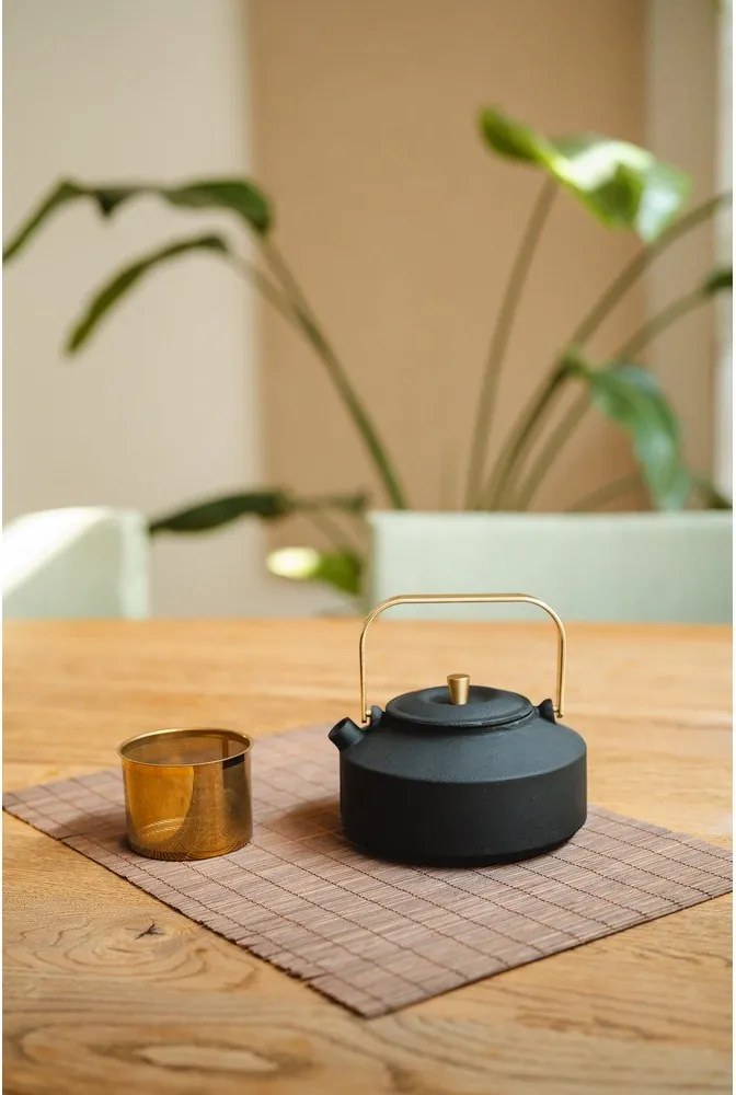 Czarny żeliwny dzbanek do herbaty z sitkiem 1 l Shangdong – Bredemeijer