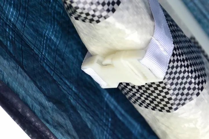 Namiot ogrodowy 3×6 m – niebiesko-biały, skład