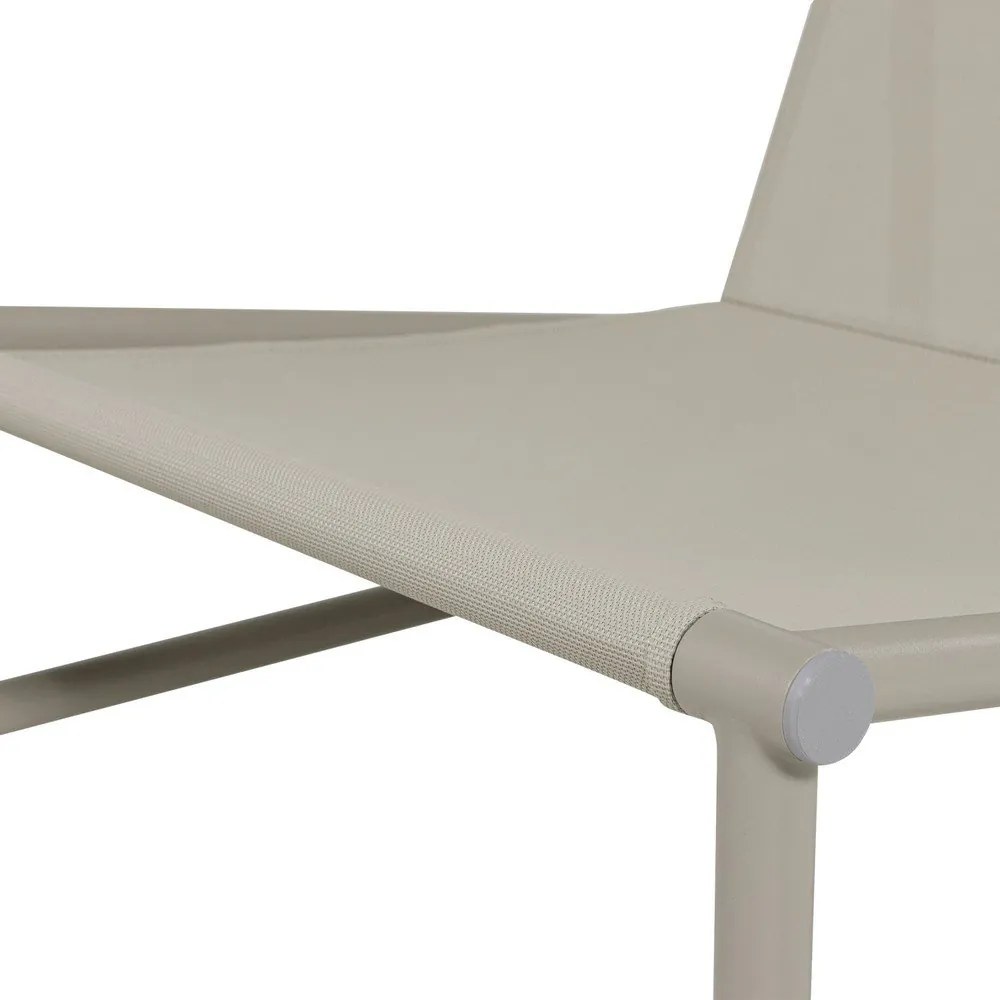 Beżowy metalowo-tapicerowany fotel ogrodowy Elvo – WOOOD