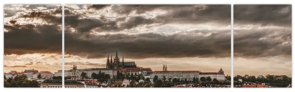 Obraz Zamku Praskiego o zmierzchu (170x50 cm)