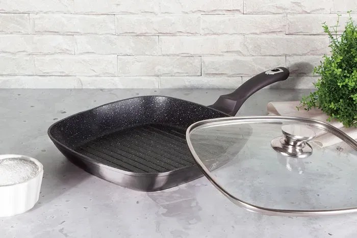 Grillowa patelnia z pokrywą na indukcję M7-C63