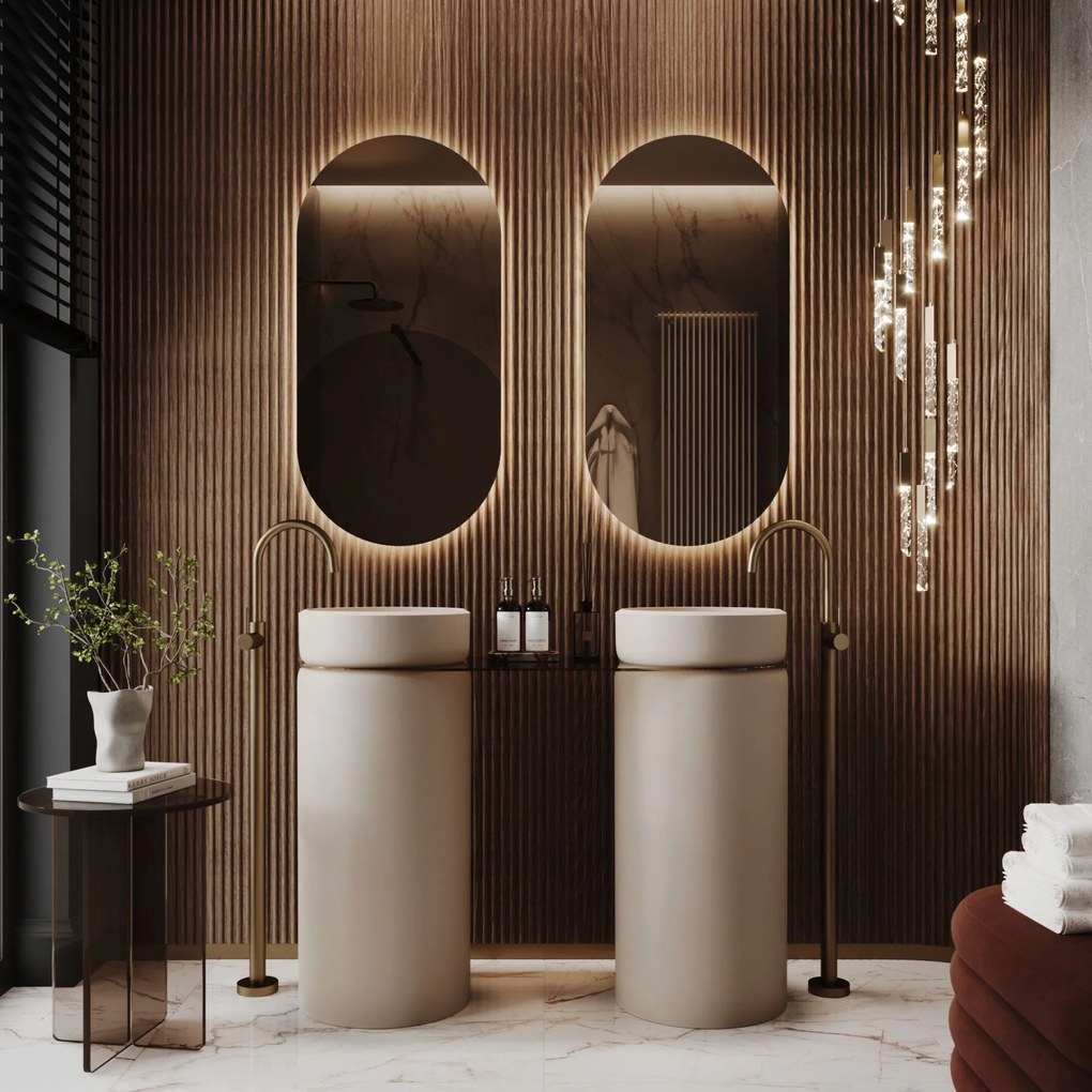 Dwie umywalki z konglomeratu wolnostojące okrągłe 85 x 40 cm RONA bez przelewu połączone półką szklaną | Różne kolory półki : Kolor szklanej półki - Czarny, Kolor umywalki RONA - Beż matowy, Podłączenie syfonu - Do ściany