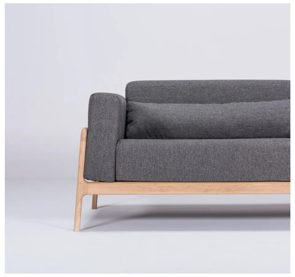 Ciemnoszara sofa z konstrukcją z drewna dębowego Gazzda Fawn, 240 cm