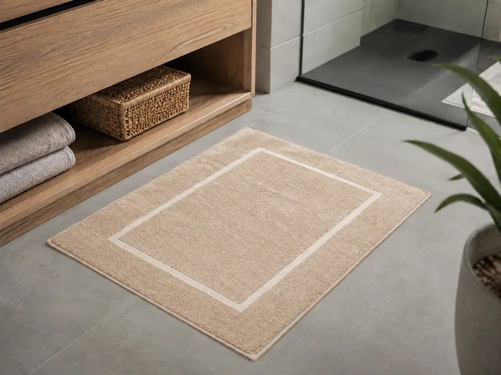 Mata łazienkowa Comfort kremowa 750g/m2