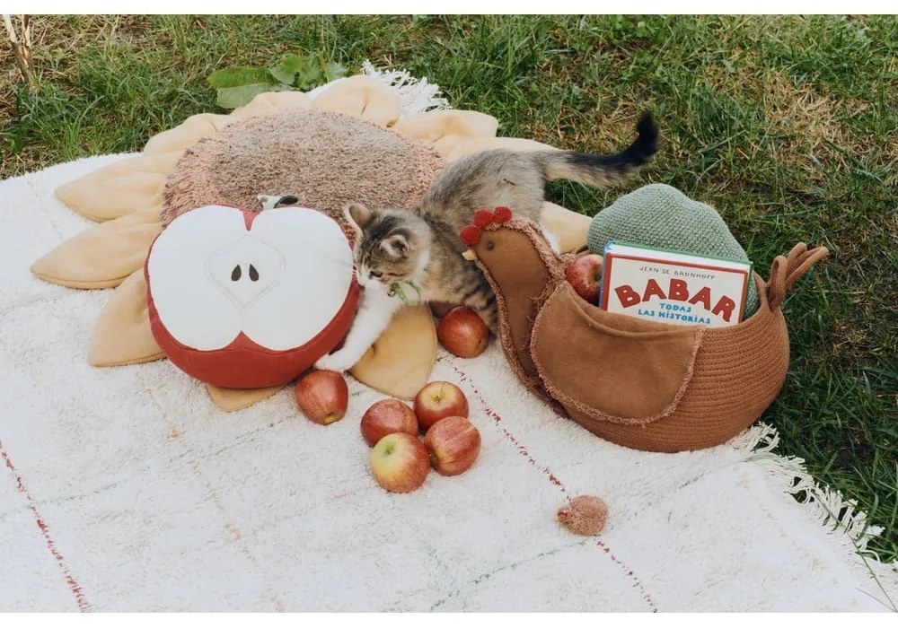 Bawełniana poduszka dziecięca ø 30 cm Apple – Lorena Canals