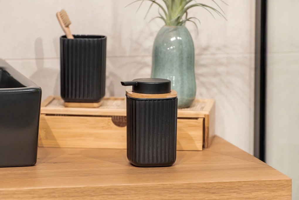 Dozownik do mydła w płynie ROTELLO, WENKO