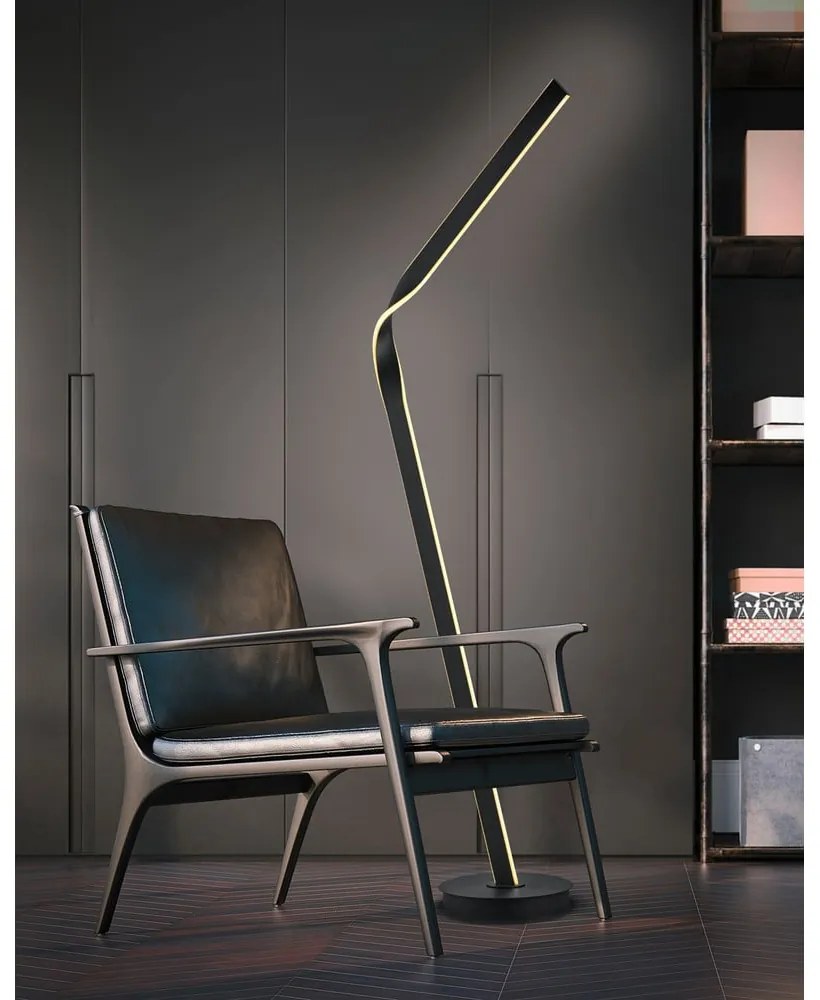 Czarna lampa stojąca LED z metalowym kloszem (wysokość 181 cm) Cicenza – CINQUE