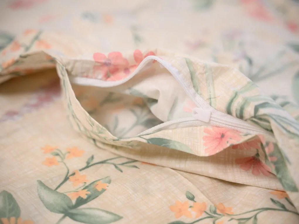 PrzytulneMieszkanie.pl PrzytulneMieszkanie.pl Pościel z mikrofibry LEVIDIA kolorowa Rozmiar pościeli: 70 x 90 cm | 140 x 200 cm