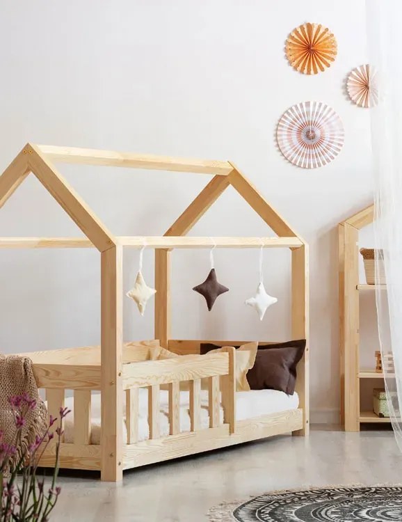 Drewniane łóżko dziecięce domek Z5-S89
