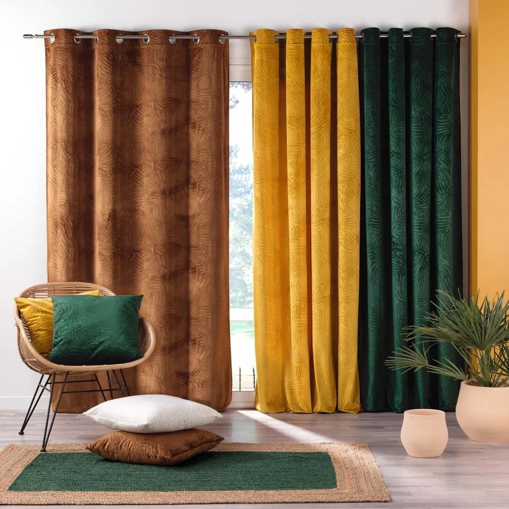 Ceglasta aksamitna zasłona 140x240 cm Analia – douceur d'intérieur