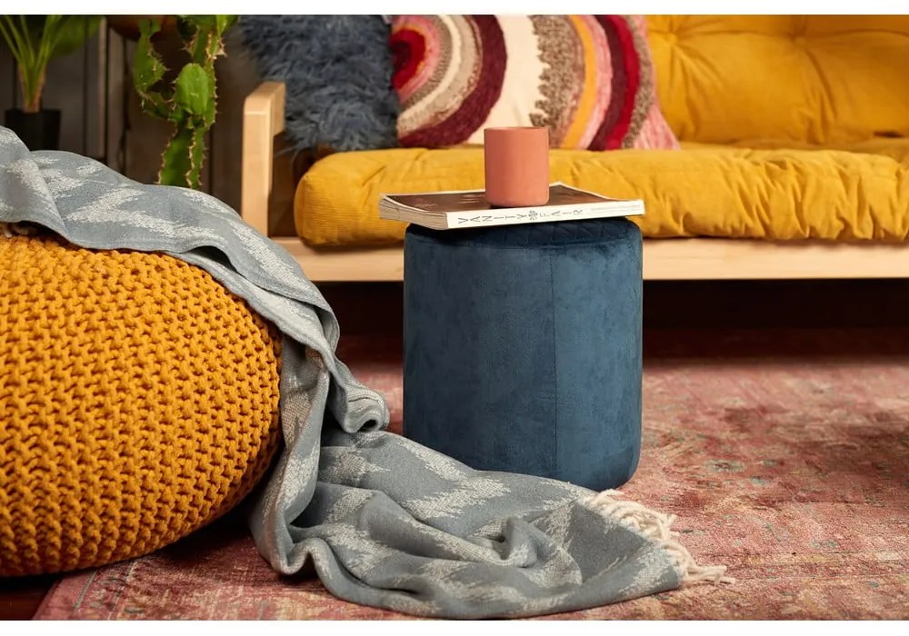 Czerwony dywan z wiskozy Universal Vintage Retro, 140x20 cm